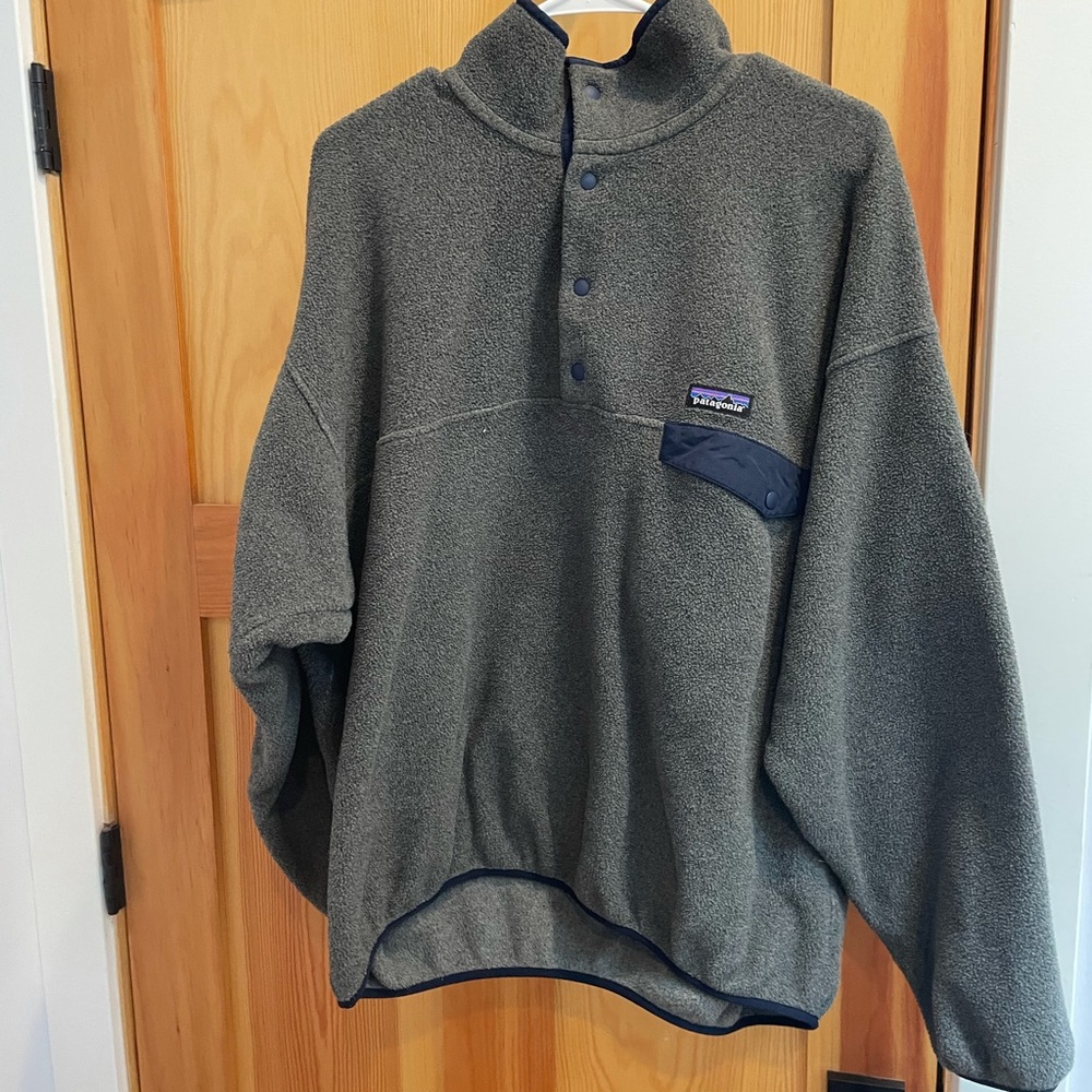 Patagonia, synchilla Snap t Fleece pullover, large, grey with green trim